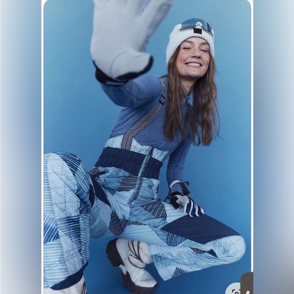 NWOT Free People Movement Printed All Prepped Bib Overalls - Picture 4 of 4